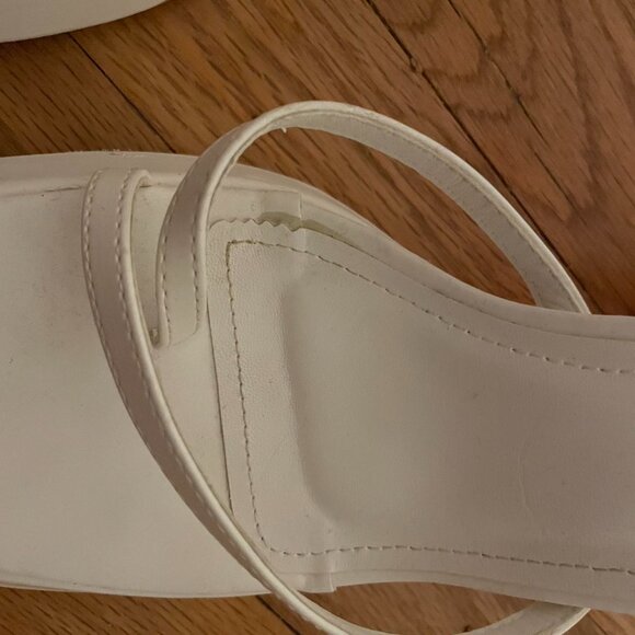 Ankle Wrap White Liliana Block high heelsSize... - Picture 7 of 8